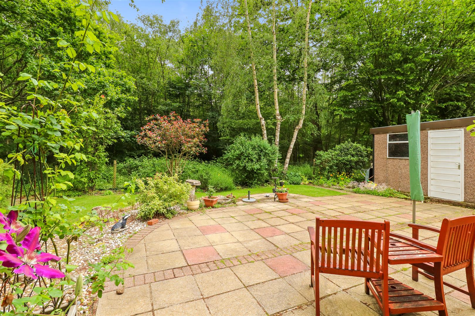 Property Details for Badgers Walk Deanland Wood Park BN27 3UT